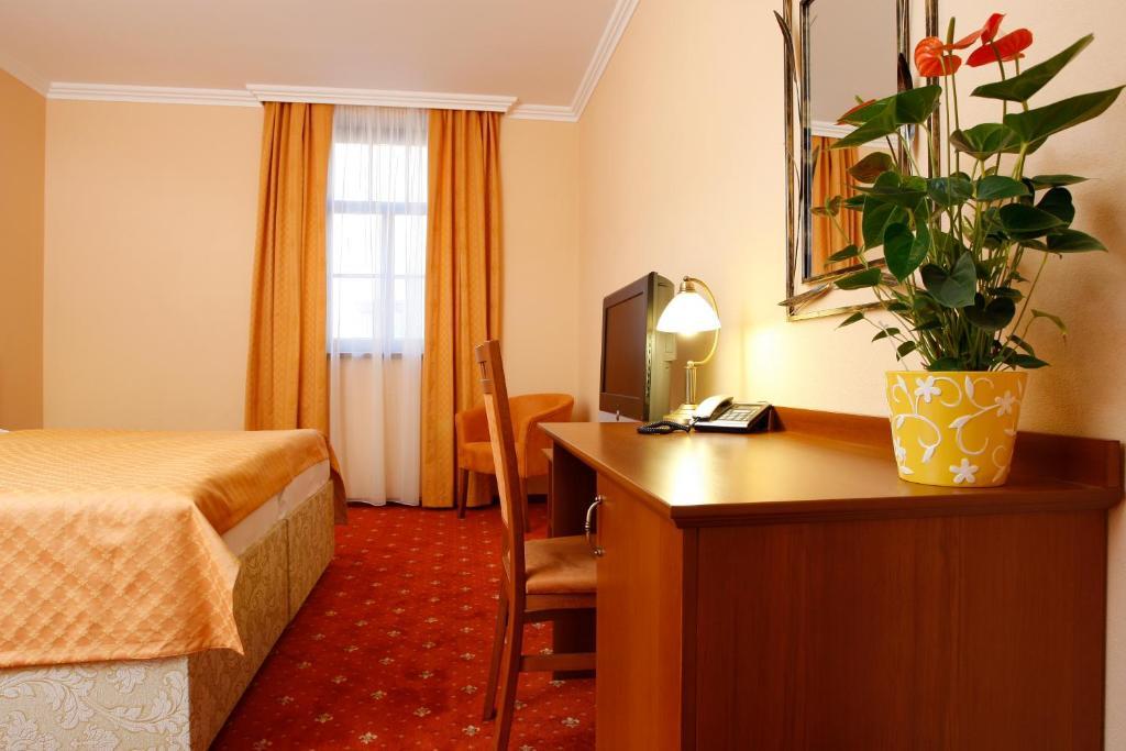 Hotel Majolika Modra Rom bilde